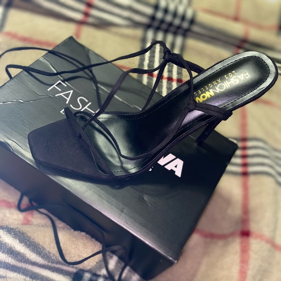 Heels - Picture 2 of 2